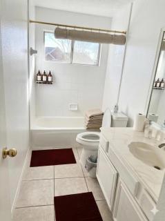 Room - with Free Wifi - 8