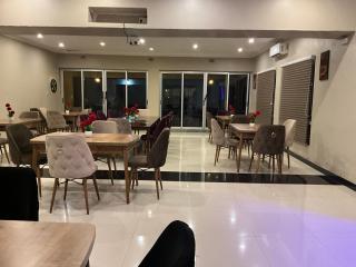 Purple Rose Boutique Hotel - 2