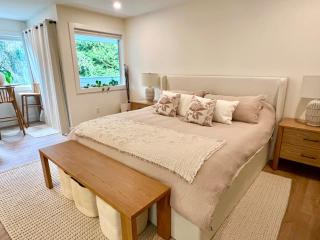 NEW Suite on Resort Property - Ocean Views & King Bed - 8