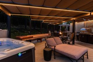 Eagle's Landing - Main House - Gualala - 1