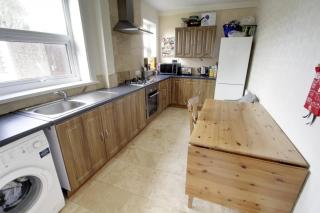 Alcuin Avenue - 6