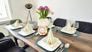 Günzburg, eine wunderschöne ca 10 min von Legoland entfernt,Sonnige Familienfreundliche, große Wohnung 100 m2, fürs erste Frühstück gefüllten Kühlschrank,wunderschönen Balkon, Whirlpool im Garten, privaten Parkplatz My Luxury Apartments - 9