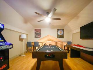 Cozy Tremblant Chalet near the Pedestrian Village - 7