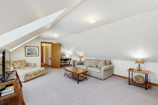 Fallen Oak Retreat - 2