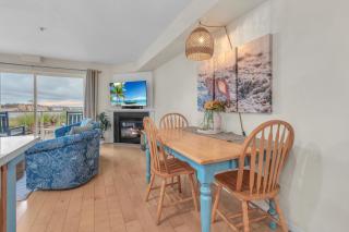 Waters Edge 108 - Blue Chair Bay - 5