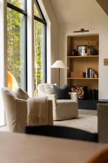 NEW! Luxe Chalet | Hot Tub, Sauna & Lake Access - 3