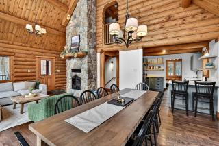 NEW! Beautiful Log Chalet | Hot Tub & Pool Table - 3