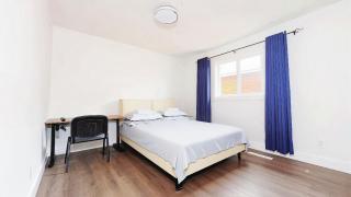 Modern Oasis Mississauga - Near Airport - 1