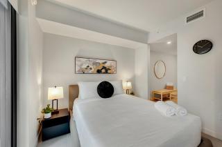 Downtown Retreat 406 with Rooftop Pool hosted by Marba Group - 6