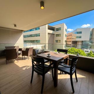 A pasos de Clinica - Parking - Cama King - Wifi - 6