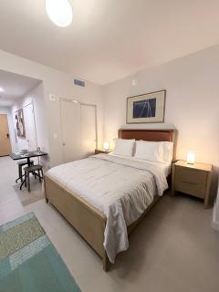 The Crosby at Miami Worldcenter Luxury Studios - 4