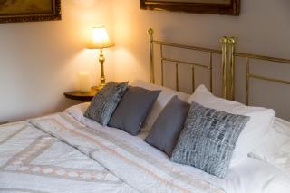 Gypsy by the Lake Bed and Breakfast - 2