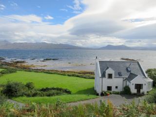 Macinnisfree Cottage - 1