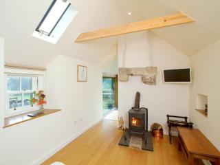 Tullibole Castle Longhouse - Crook of Devon - 8