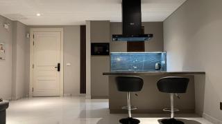 Lahore Central Signature Apartments By Alvis Suite - 5