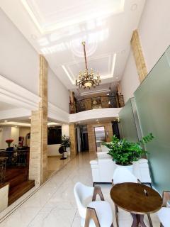 GreenStay Hotel & Apartment - 8