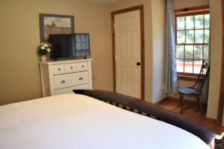 The Carriage House - 9