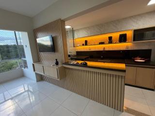 Conforto e Localização - Apto Completo com Estacionamento em Vitória - 0