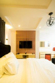 Ivy Homes and Apartments - 8