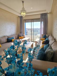 Sky & Sea View Apartment - 0