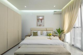 Comfort and design, 4-room apartment, Virage Beach, with elevator - 9