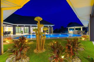 Luxury 5BR Villa - 14m Pool -Daily Maid (ZV5) - 8