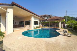 Stylish 3BR Pool Villa, Prime Location (H146) - 6