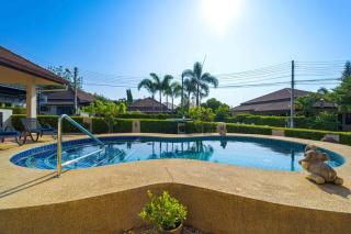 Stylish 3BR Pool Villa, Prime Location (H146) - 3