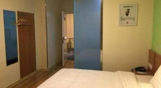 7 Days Inn Yingshang Lanxing Building Materials Market - 4