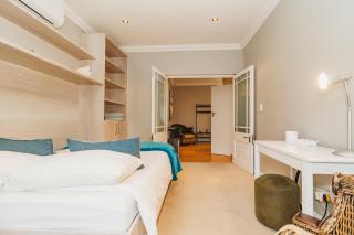 Sidwell Gardens, Adjacent to Kingswood Estate - George - 3