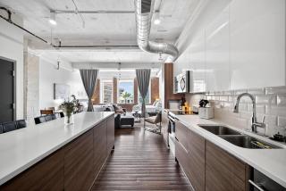 Spacious Dallas Stay | Pool + Cinema + Game Room - 5