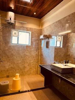 Bandhav Moonlight Resort - 9