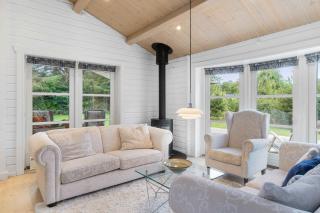 Summer Cottage With Jacuzzi And Sauna - 8