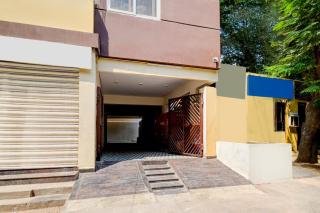 Collection O Musheerabad Metro Station Hyderabad Formerly Bhatia Residency - 2