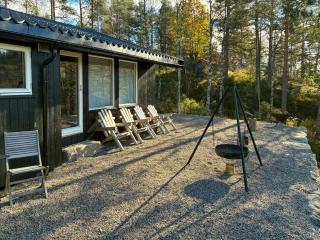 Renovated Cabin With High Ceiling And Nature View - 8