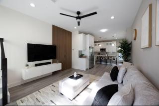 FIFA 2026 Base Camp - Ultimate Group House - Sleeps 9 - Game Room, FirePit, Grill - 8