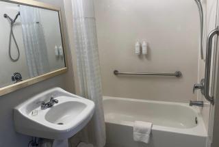 Days Inn by Wyndham Lake City I-10 - 6