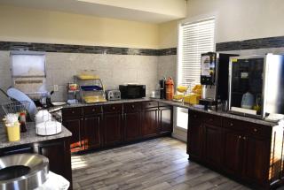 Days Inn by Wyndham Trumann AR - 6