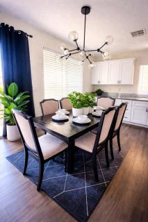 VEGAS GEM 4BDR KING BED Wifi GARAGE PRKNG - 7