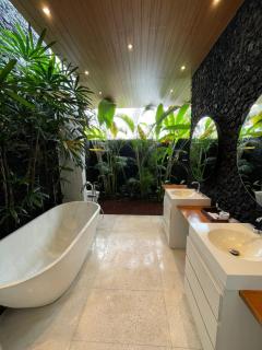 Green Flow 14 - cozy 3Br private pool retreat - 8