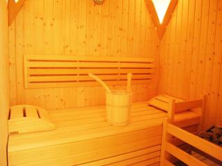 Chalet in Kirchberg near Ski Lift & Sauna - 2