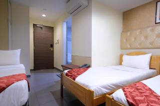 Sandpiper Hotel - No Window Shared Beds with Shared Bathroom - 0