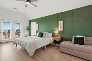 Serene Coastal Escape with Gulf Views home - 6