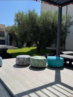 Villa with 4 Suites, Pool, Sea View & Terraces - 3