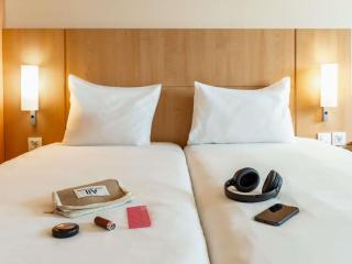 Ibis Ripollet - 4