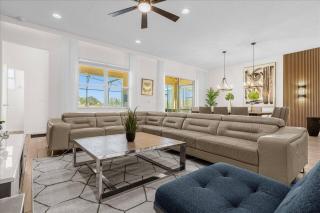 12 Bedrooms 11.5 Bathrooms Solterra 5406OG - 0