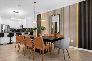 8 Bedroom 5 Bathroom Storey Lake 2992 PL - 4