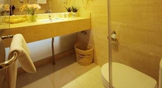 GreenTree Inn Shanghai West Huaxia Road Subway Station Hotel - 1