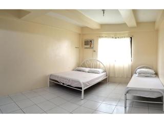 OYO 800 DDD Habitat Dormtel Bacolod - 6