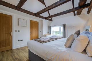 Modern 1 Bed - Beams - Parking - 4